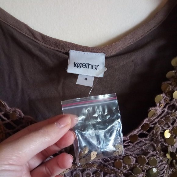 Brown flowy tank top with sequins/beads - Picture 2 of 4